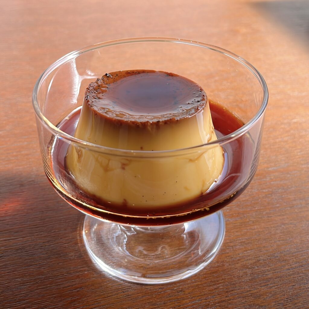 プリンの写真。シンプルで王道な見た目。