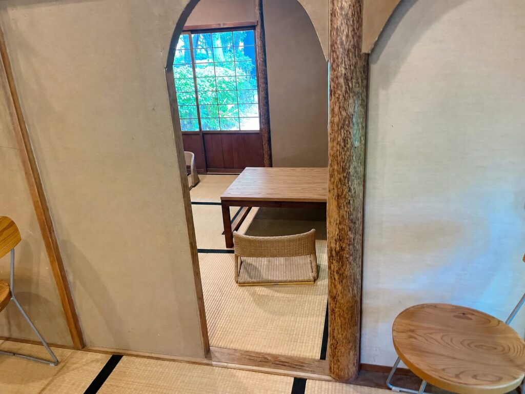 座敷席入り口の写真。個室のような見た目。